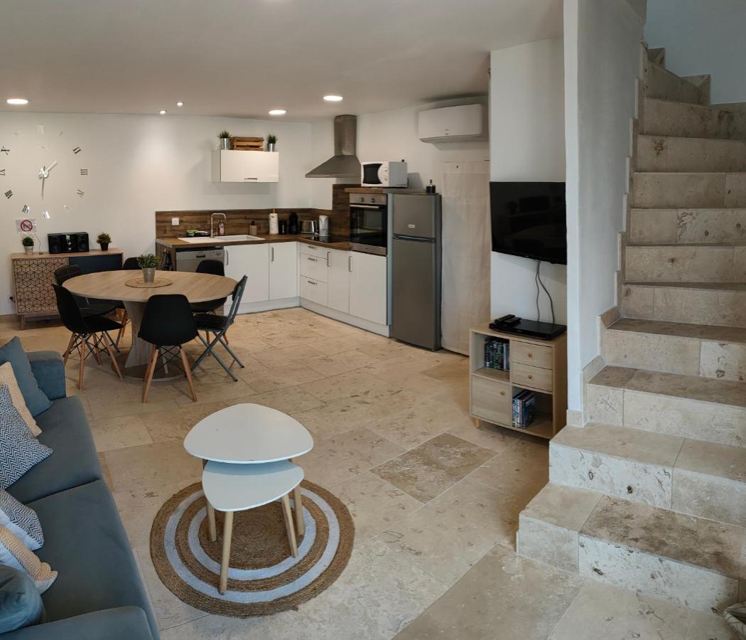Appartement Dans Mas Provencal Arles Exterior foto